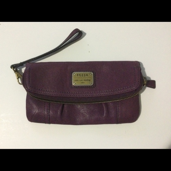 Fossil Clutch Wristlet - Picture 1 of 5